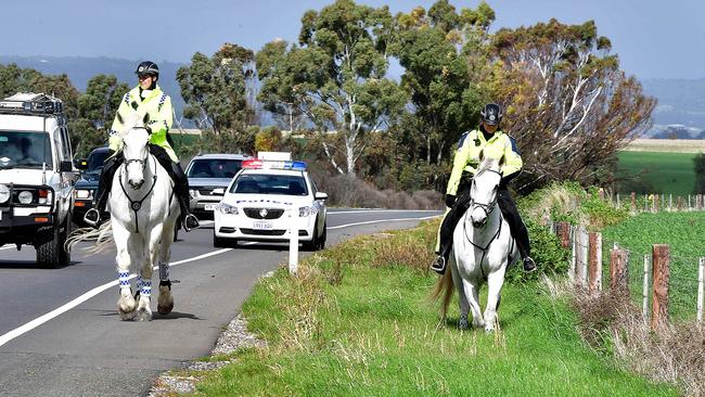 Mounted police search the roadside along Horrocks Hwy, Roseworthy, for any clues to the disappearance of Tanja Ebert. Picture: Bianca De Marchi