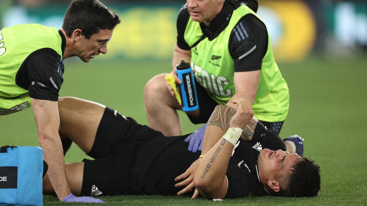 Quinn Tupaea got a bad one. Photo by Cameron Spencer/Getty Images