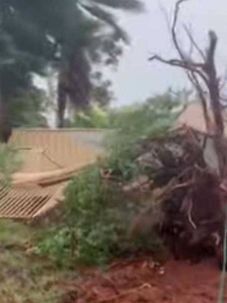 The severe storm is causing chaos as it approaches the WA coast. Picture: ABC