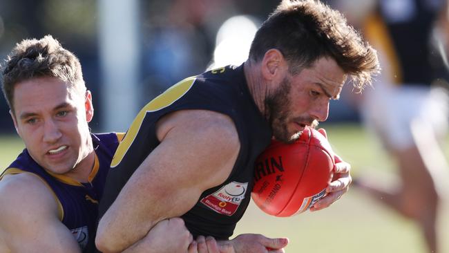 Marc O'Regan in action for Balwyn. Picture: David Crosling