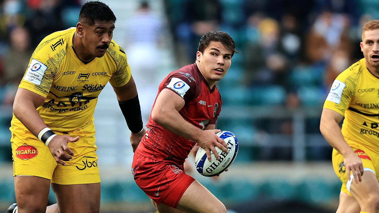 Will Skelton will have another chance to get his hands on French No.9 Antoine Dupont in the Top 14 final. Photo: Getty Images