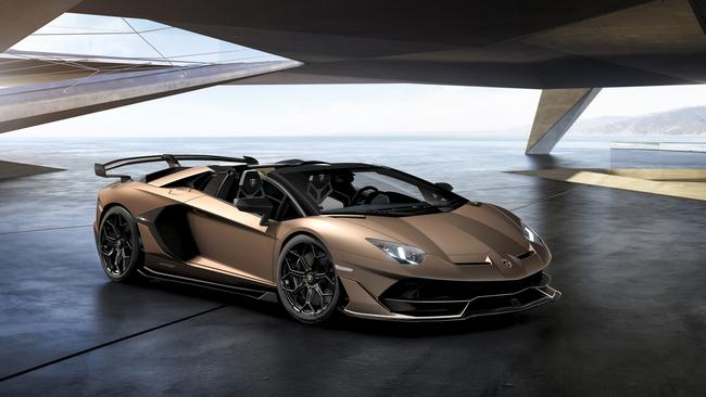 Lamborghini Aventador SVJ Roadster