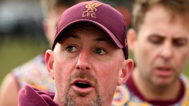 Murrumbeena coach Liam Wilson talks to his players during the Southern Football Netball League 2023 Division 2 Senior match between Murrumbeena and Doveton Doves at Murrumbeena Park in Murrumbeena, Victoria on July 8, 2023. (Photo by Josh Chadwick)