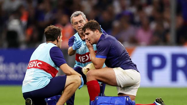 Antoine Dupont was whisked off to hospital after the nasty clash. Picture: Getty Images