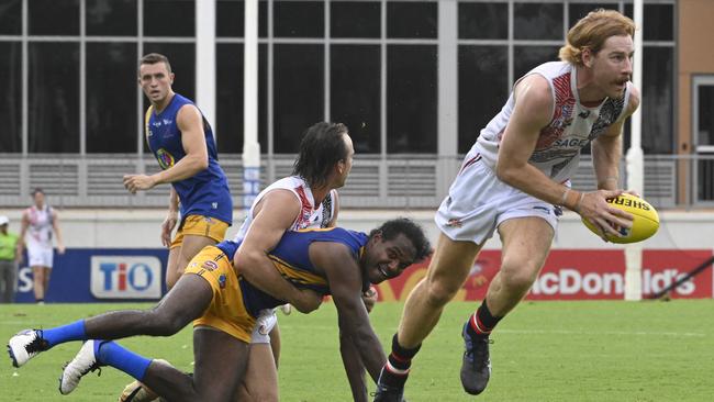 NTFL round 1: Wanderers v Southern DistrictsSouthern Districts #36 Dean Robertson Picture Julianne Osborne