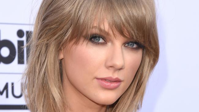 LAS VEGAS, NV - MAY 17: Singer Taylor Swift arrives at the 2015 Billboard Music Awards at MGM Garden Arena on May 17, 2015 in Las Vegas, Nevada. (Photo by Jason Merritt/Getty Images)