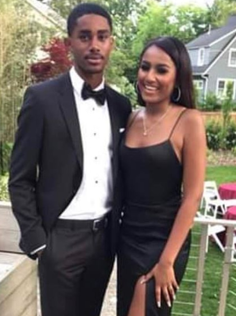 Sasha Obama Stuns In Black Dress For Prom Photo The Advertiser 