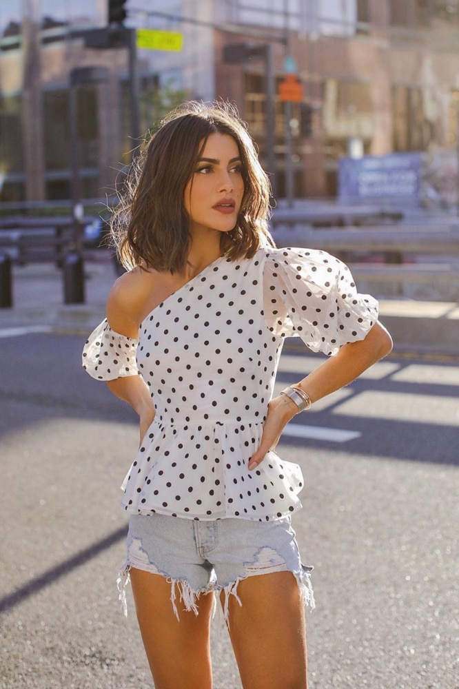 Fashion, Shopping & Style  Blogger Camila Coelho's New Revolve