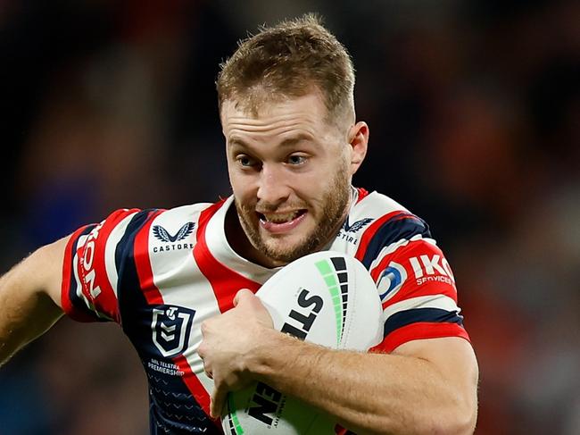 PERTH, AUSTRALIA - AUGUST 02: Sam Walker of the Roosters makes a run down the field during the round 22 NRL match between Dolphins and Sydney Roosters at HBF Park, on August 02, 2024, in Perth, Australia. (Photo by James Worsfold/Getty Images)