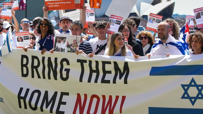 Pro-Israel protesters at Circular Quay, Sydney. Picture: Gaye Gerard