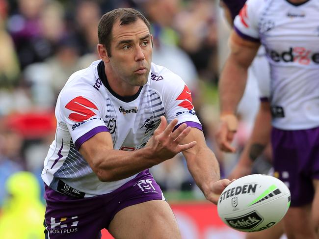 SYDNEY, AUSTRALIA - MARCH 15: Cameron Smith of the Storm passes the ball during the round 1 NRL match between the Manly Sea Eagles and the Melbourne Storm at Lottoland on March 15, 2020 in Sydney, Australia. (Photo by Mark Evans/Getty Images)