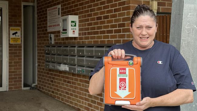 Reservoir mum Teresa Thomas was trained last week in how to use a portable defibrillator.