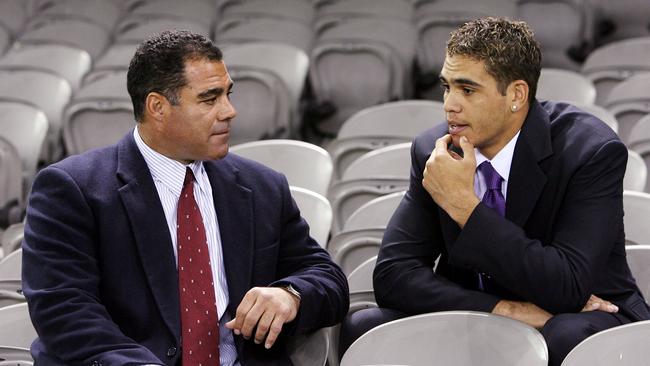 Maroons coach Mal Meninga and Greg Inglis ahead of his Origin debut in 2006.