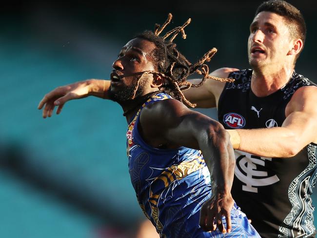 Nic Naitanui, as he so often does, dominated proceedings in the ruck. Picture: AFL Photos/Getty Images