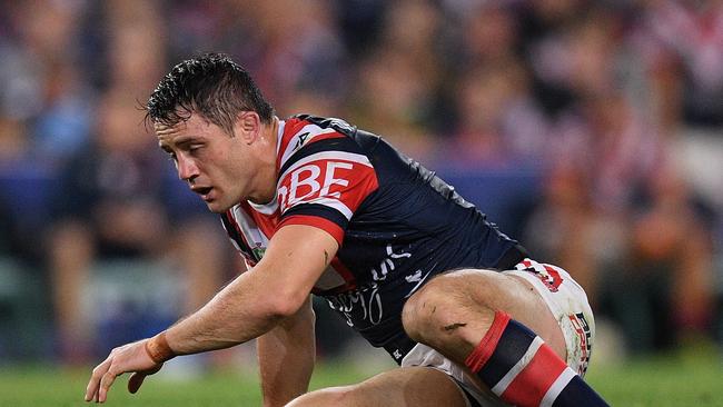 Cronk must survive the Saturday session to prove his fitness for the decider. (AAP Image/Dan Himbrechts)