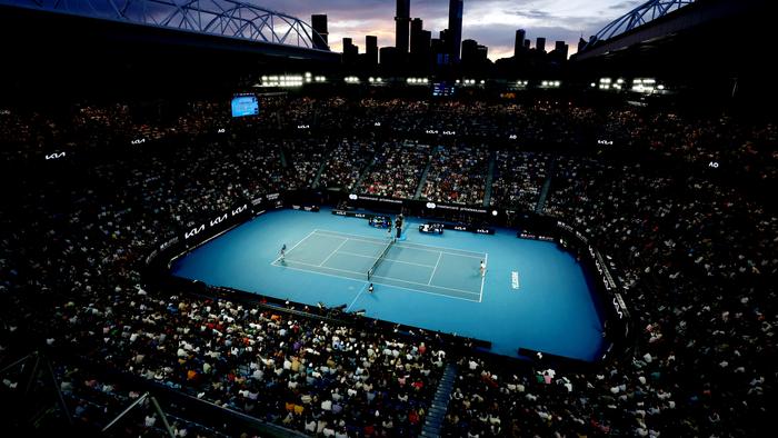 MELBOURNE, AUSTRALIA - JANUARY 19: General view of Rod Laver Arena in the round three singles match between Novak Djokovic of Serbia and Tomas Martin Etcheverry of Argentina during the 2024 Australian Open at Melbourne Park on January 19, 2024 in Melbourne, Australia. (Photo by Daniel Pockett/Getty Images)