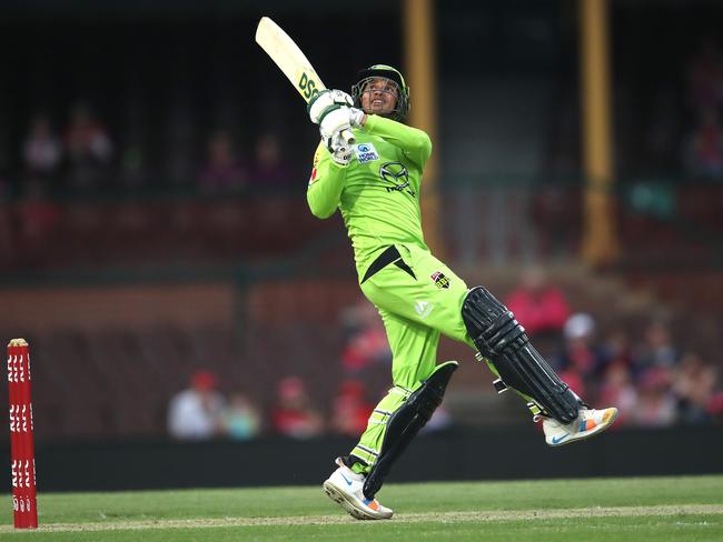 Usman Khawaja hooks during the BBL practice match between the Sydney Sixers and Sydney Thunder at the SCG. Picture. Phil Hillyard