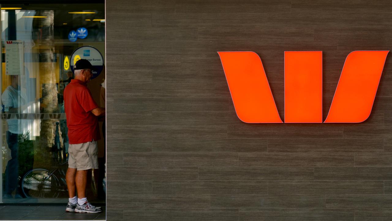 自 2019 年以来，西太平洋银行已与两家独立的 ATM 提供商合作。