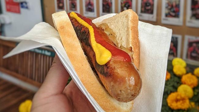 This sort of dangerous sausage and onion placement won’t pass muster under Bunnings’ new sanga regime. Picture: Instagram