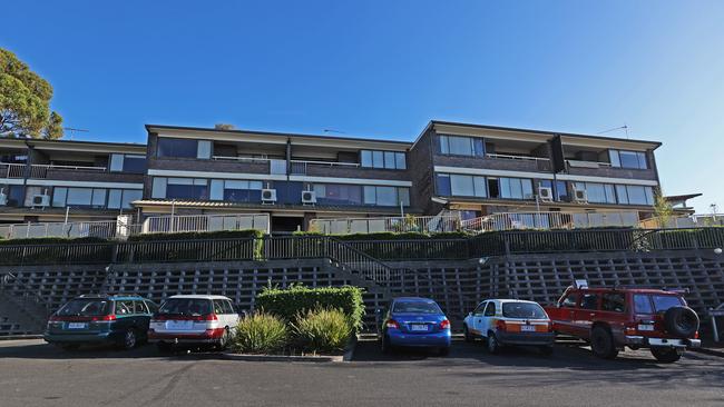 Block of units in South Hobart that has been overtaking with mould. Picture: Zak Simmonds