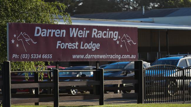 30.01.2019    Pic  Ian Wilson Darren Weir Racing at Miners Rest raided by AFP and Vic Pol this morning