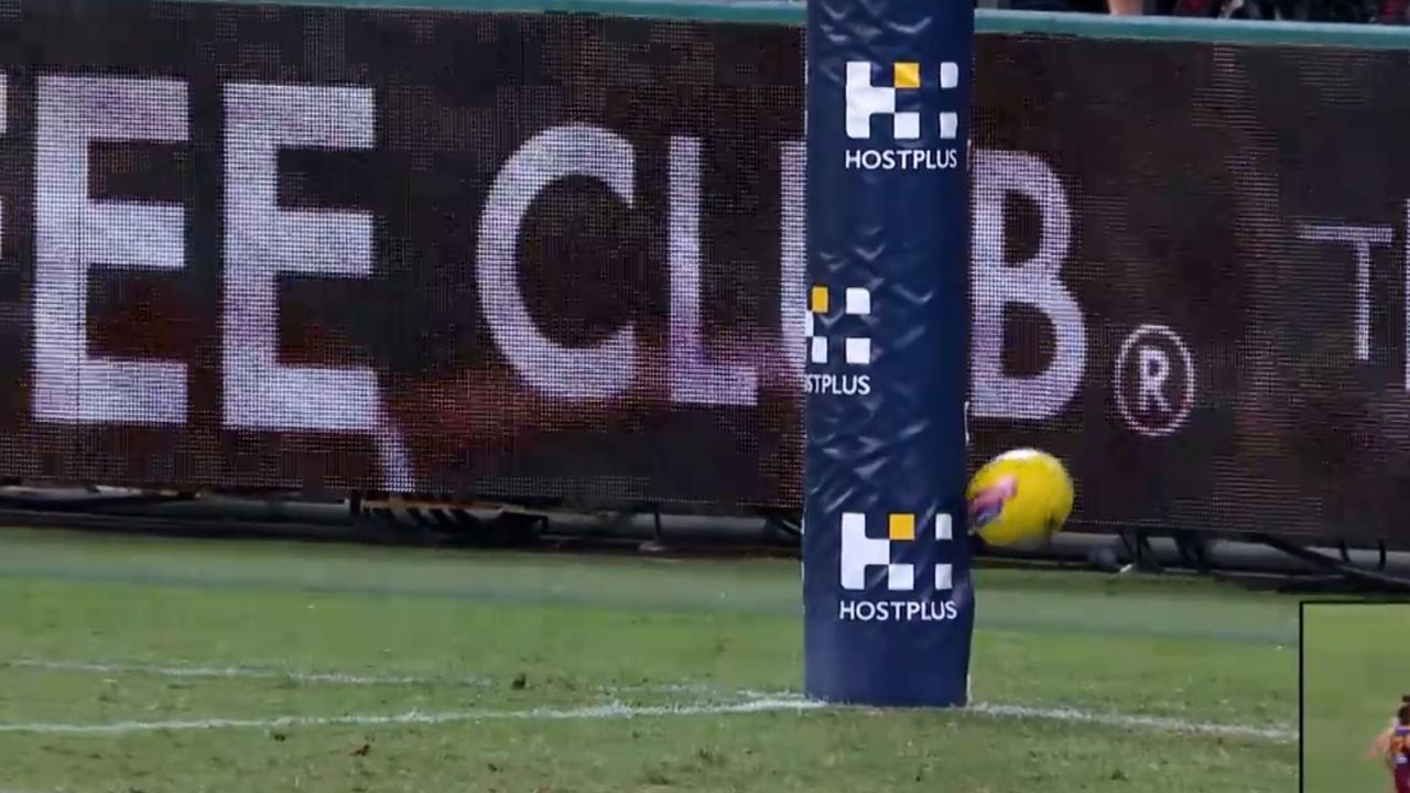 The ball appeared to hit the post in the first quarter.