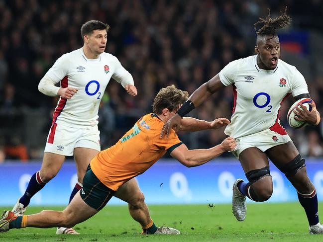 Michael Hooper tackles England’s Maro Itoje at Twickenham. Picture: David Rogers/Getty Images