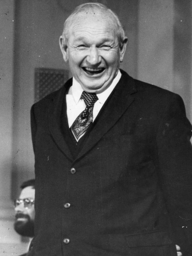 Former SA Premier Sir Thomas Playford at a dinner to mark his 80th birthday with former Liberal Party colleagues at Parliament House in 1976.