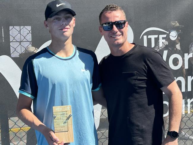 Cruz and Lleyton Hewitt catch up after the Launceston International final. Picture: Jon Tuxworth