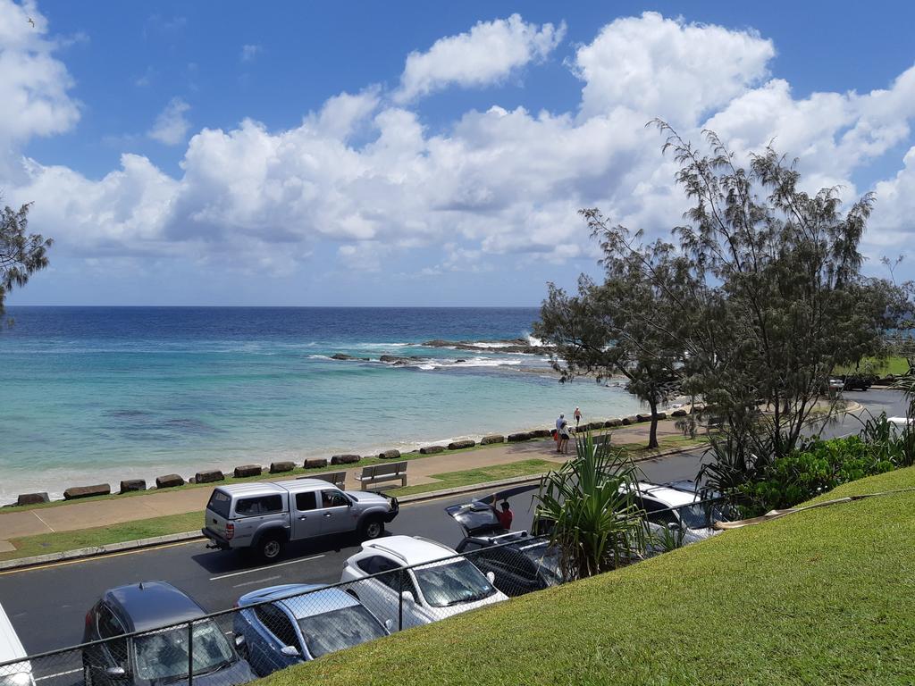 Christmas Eve at Snapper Rocks. Picture: Shane Rudd