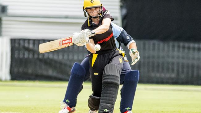 Annie Wikman playing for Wests. (AAP Image/Richard Walker)