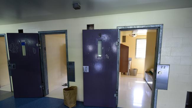 Townsville Correctional Centre inmate falls through TUH ceiling