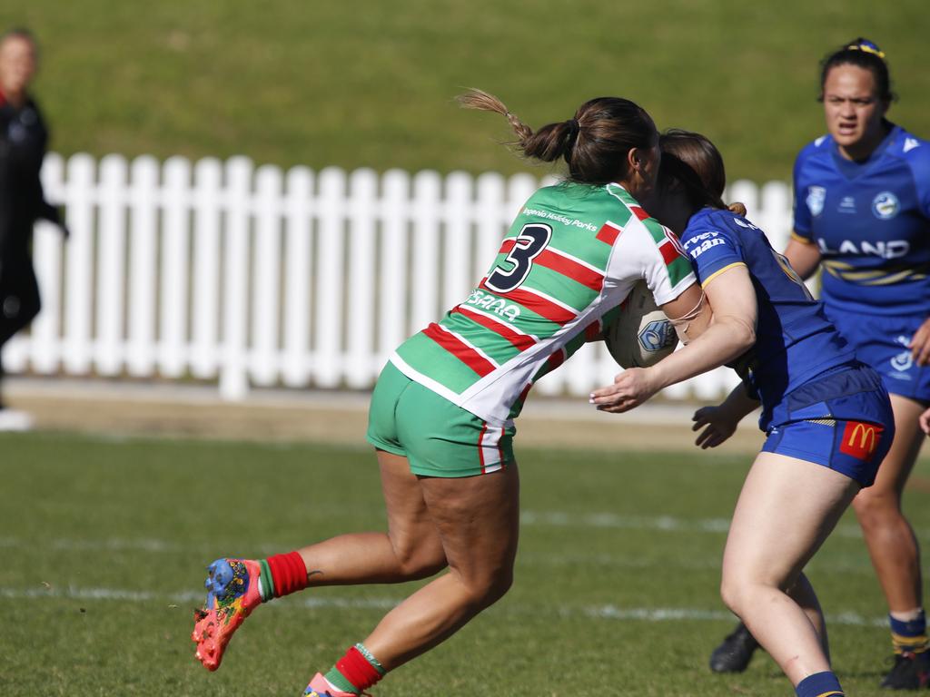 Kiana Takairangi takes on the line. Picture: Warren Gannon Photography