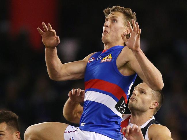 AFL Round 18. 21/07/2019.  St Kilda v Western Bulldogs at Marvel Stadium.   Bulldog Aaron Naughton  flies high but didn't mark 1st quarter   .  Pic: Michael Klein