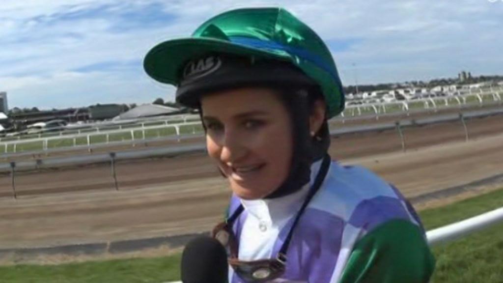 Michelle Payne in racing history as first female jockey to win the Melbourne Cup