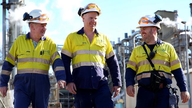 Unions say cheap gas prices are crucial to keeping jobs in the industry. Picture: Toby Zerna