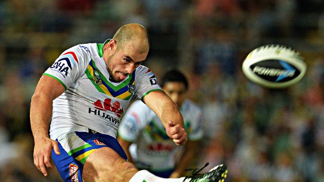 The North Queensland Cowboys v Canberra Raiders from 1300 Smiles Stadium. Raiders Terry Campese puts up a bomb. Picture: Zak Simmonds