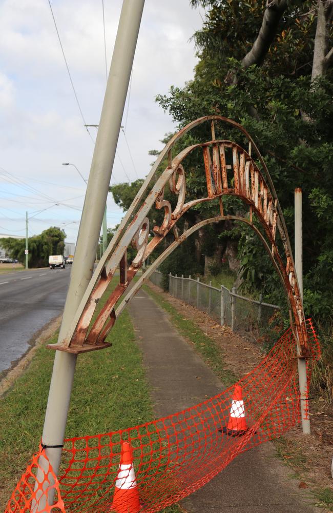 The wrought-iron archway from the gates at the entrance to the former Pinkenba State School.