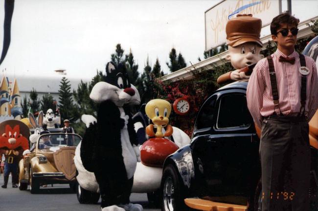 file - 1991 - opening of Movie World - parade of cartoon characters - pic /Gold /Coast /Bulletin - character parades theme parks