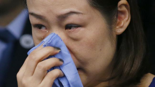 Choi Kyung-jin, the widow of South Korean businessman Jee Ick-joo, said she paid millions of pesos to save her husband.