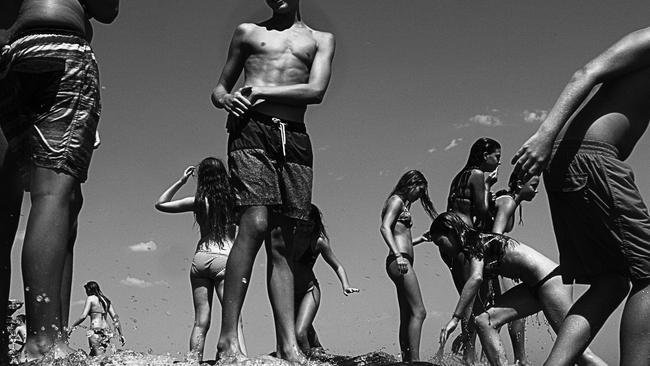 Kids at Flat Rock, North Bondi. Pic: Paul Blackmore.