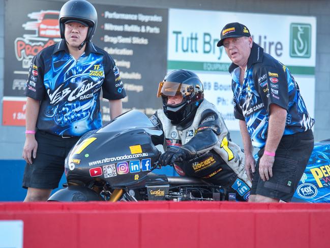 Chris Matherson about to dissappear from the start line, guided by his crew, all making the trip up for the event from Brisbane to support the Sugar City 1000' & PDRC Champs Round 5 October 2nd, 2021 Picture: Marty Strecker