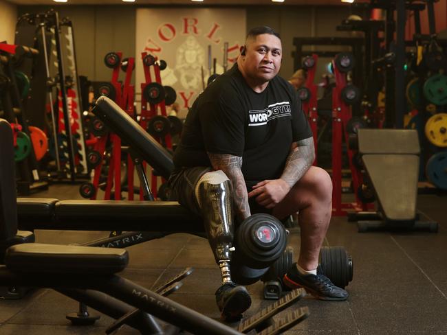 Diabetic amputee Eric Fanene (47) at the World Gym in Penrith when he regularly trains. He lost part of his leg when he ignored a blister on his foot which turned gangrenous. Jane Dempster/The Australian.