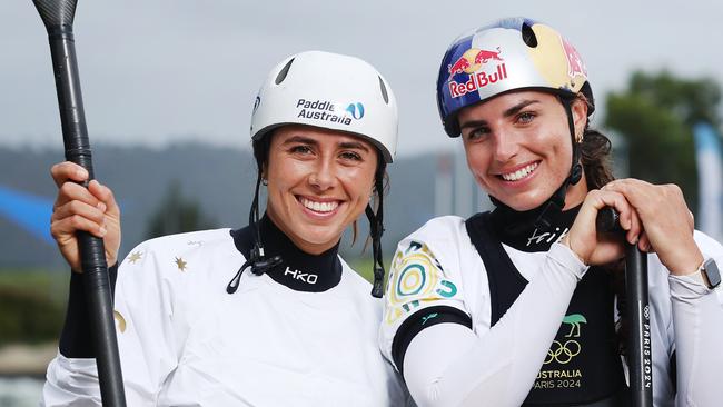 The Daily Telegraph 23.1.2025 Olympic gold medalists Jessica (Red Bull Helmet white kayak) and Noemie Fox (white helmet blue kayak) will compete on home soil for the first time since their memorable gold medalists haul at the Paris Olympic Games. Pictured at Penrith Whitewater Stadium.   Picture: Rohan Kelly