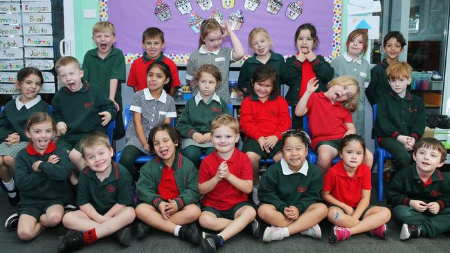Geelong East Primary School. Back row L-R: Heath Nelson, Hendrix Williams, Audrey Jennings, Timmy Darbyshire, Alexia Vasiljkovic, Isabella Maynard, Keagan Giles. Middle row: Sophia Demetriou, Ace Walker, Nishwa Patel, Courtney Pennell, Katie Piera, Jacob Groves, Riley Williams. Front row: Tahli Riordon, Parker Bennett, Jordan Steinert, Oliver Hughes, Abi Munro, Maddee Warren, Charlie Mills.