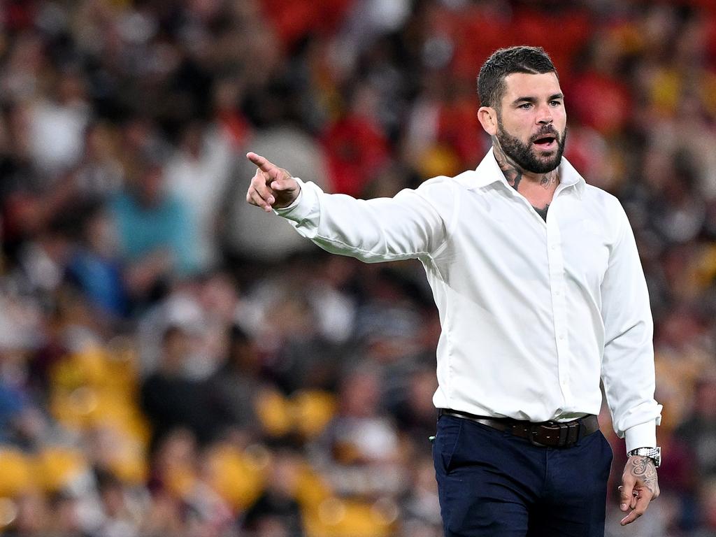 Adam Reynolds is seen giving directions during the warm up. Photo: Bradley Kanaris/Getty Images