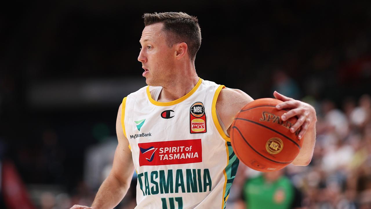 Josh Magette announces retirement