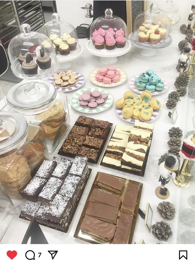 Brooke Bellamy from Bake With Brooki has provided evidence of her own caramel slice baking efforts from 2016 – four years before her rival, Nagi Maehashi from RecipeTin Eats, published her debut cookbook