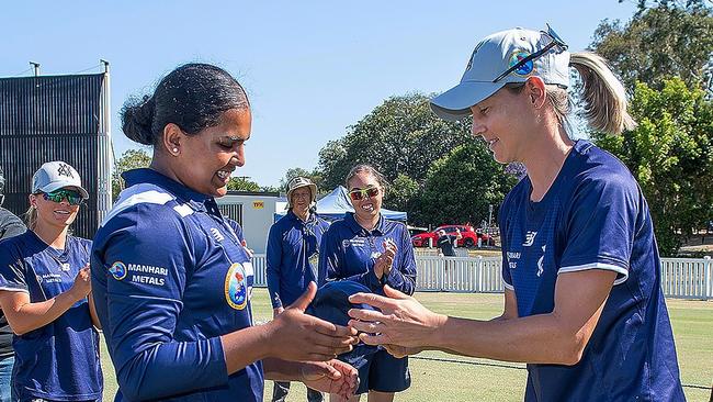 Aanliya Cheeran receives her first state cap. Picture: Cricket Victoria.