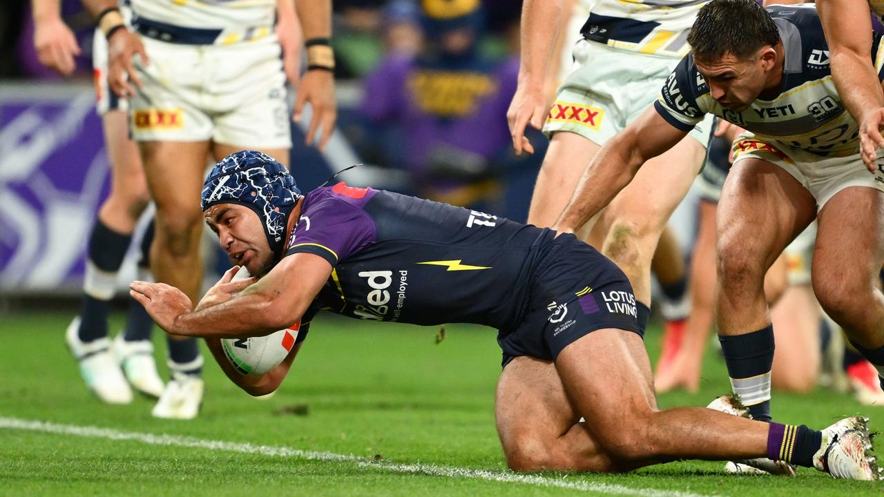 Hughes masterclass keeps Storm in touch with top teams